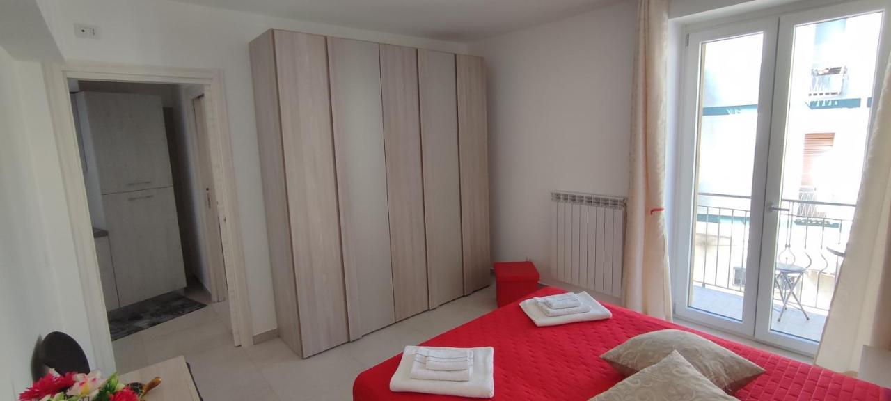 Casa Vacanze Dimora Monfalcone มอนเตสกายิโอโซ ภายนอก รูปภาพ