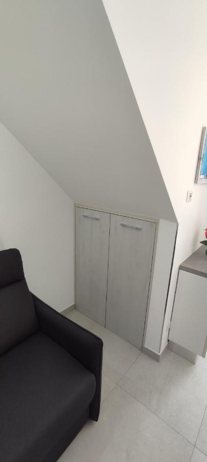 Casa Vacanze Dimora Monfalcone มอนเตสกายิโอโซ ภายนอก รูปภาพ