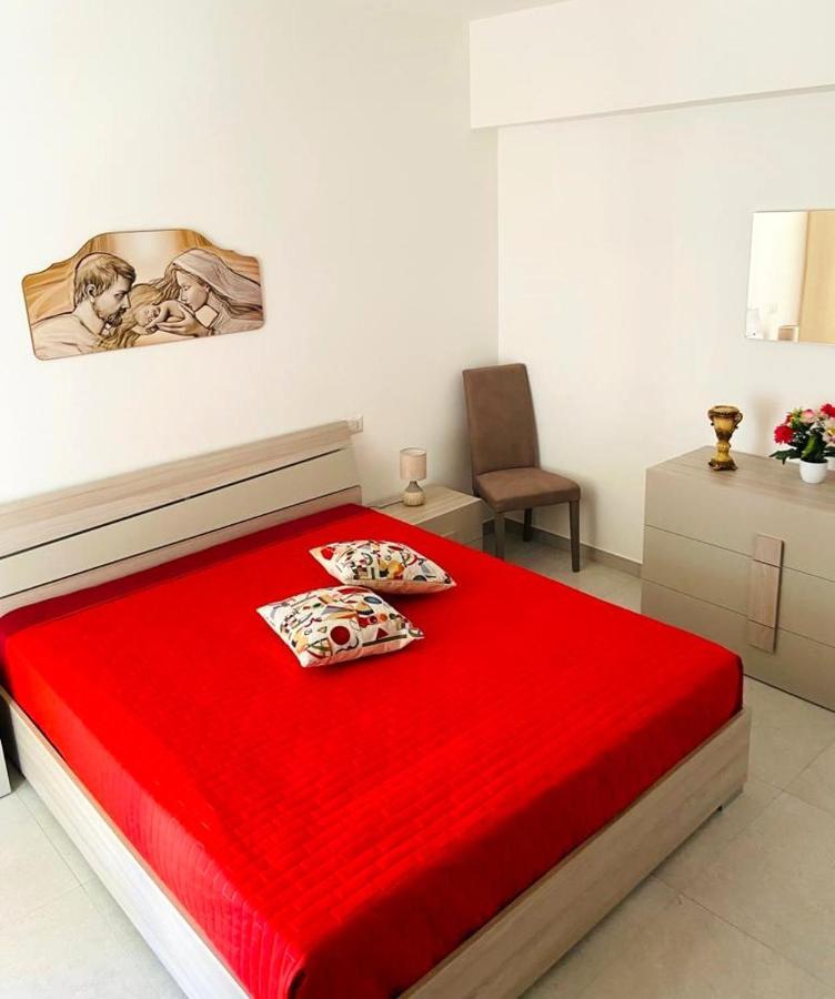 Casa Vacanze Dimora Monfalcone มอนเตสกายิโอโซ ภายนอก รูปภาพ