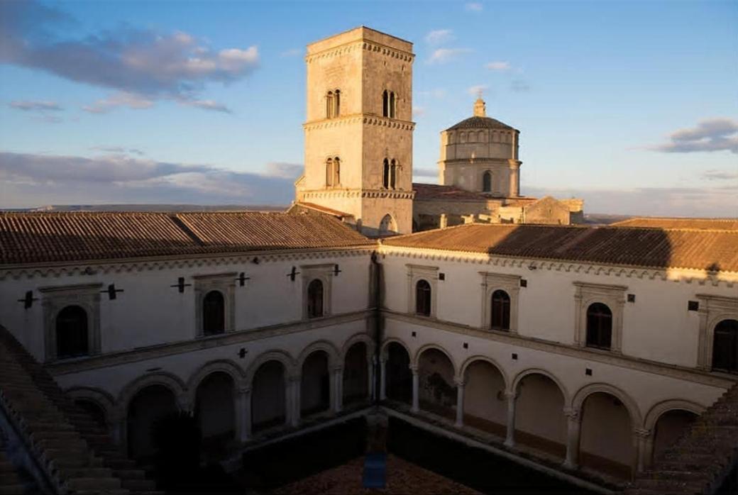 Casa Vacanze Dimora Monfalcone มอนเตสกายิโอโซ ภายนอก รูปภาพ